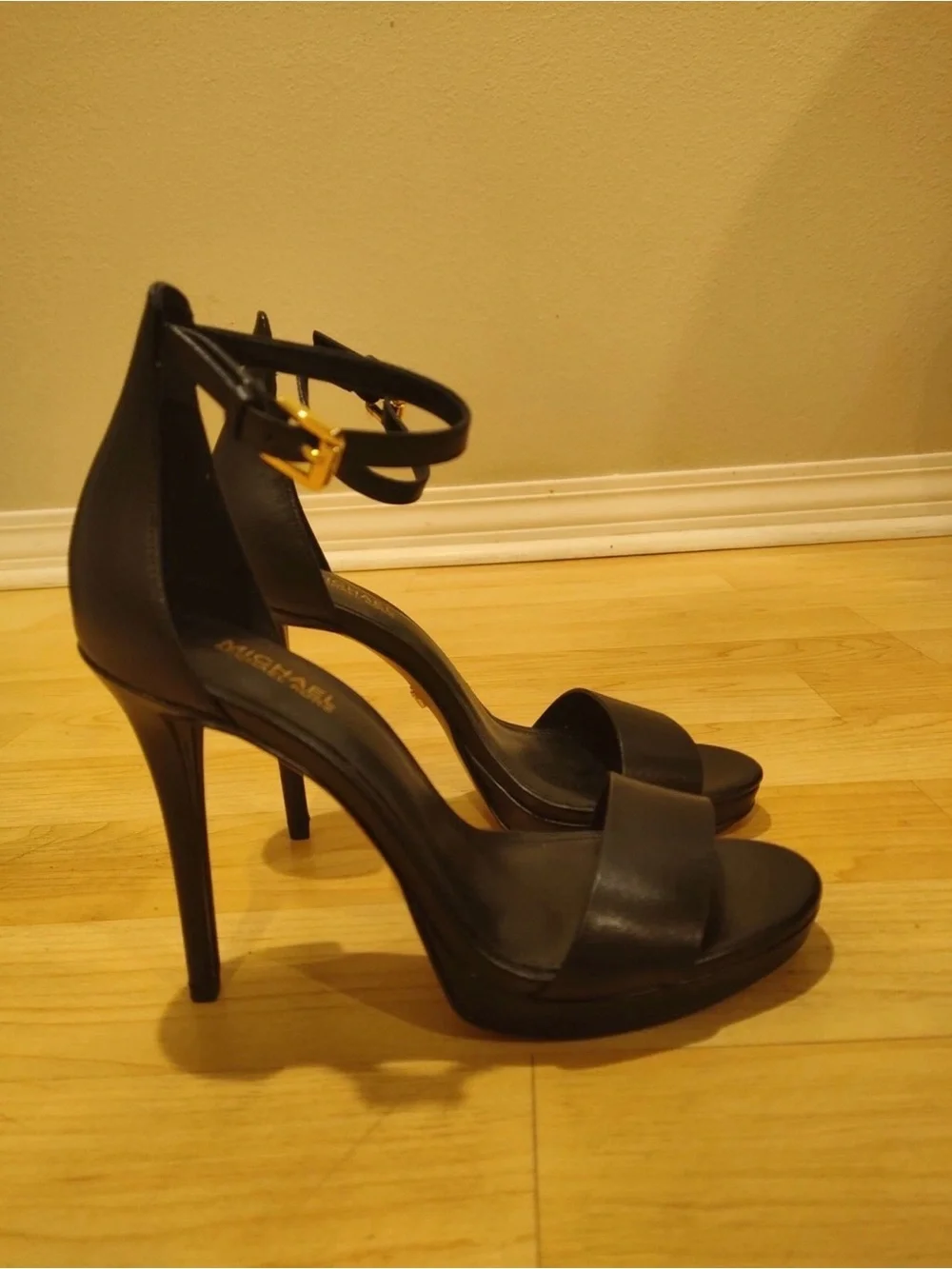 Michael Michael Kors Black Platform Ankle Strap Stiletto Heels Size 7M EUC